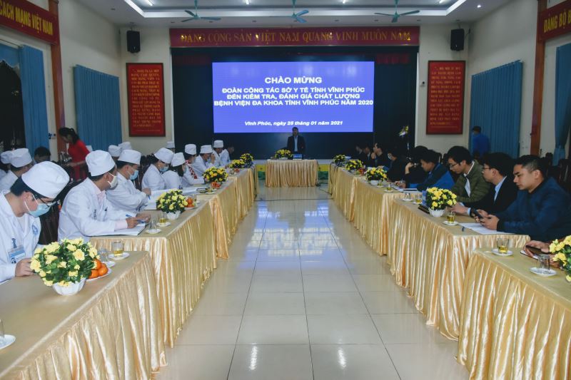 Đoàn công tác Sở Y tế Vĩnh Phúc thực hiện kiểm tra đánh giá chất lượng bệnh viện năm 2020 tại BVĐK tỉnh Vĩnh Phúc